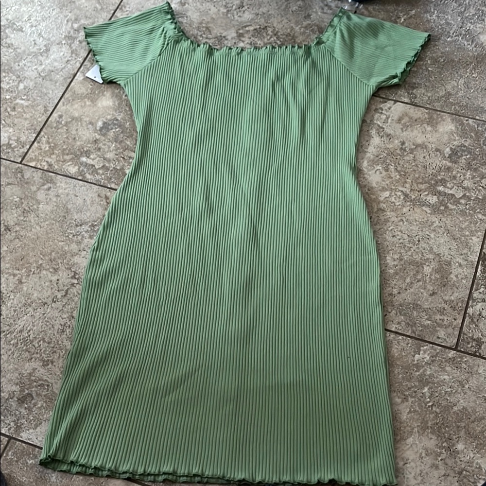 Green Off-Shoulder Ruffled Mini Dress - Picture 2 of 3